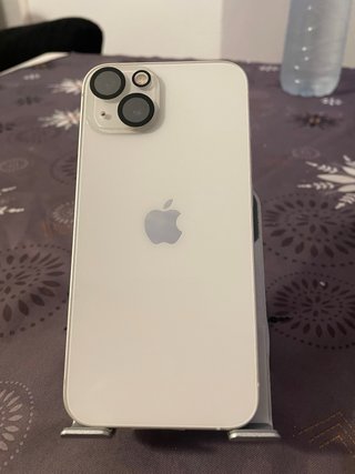 iPhone 13 Plata - Como Nuevo, solo entrega en mano