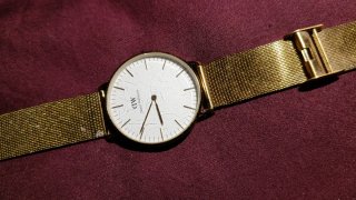 Reloj Daniel Wellington Dorado y Blanco