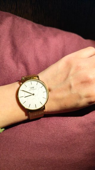 Reloj Daniel Wellington Dorado y Blanco