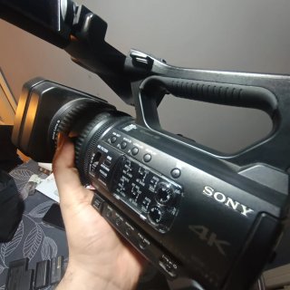 Videocámara Sony NXCAM modelo HXR-NX200