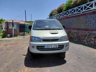 Mitsubishi Space Gear 1995