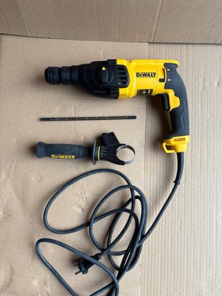 Martillo Ligero Combinado DEWALT D25133K-QS