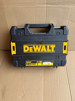 Martillo Ligero Combinado DEWALT D25133K-QS