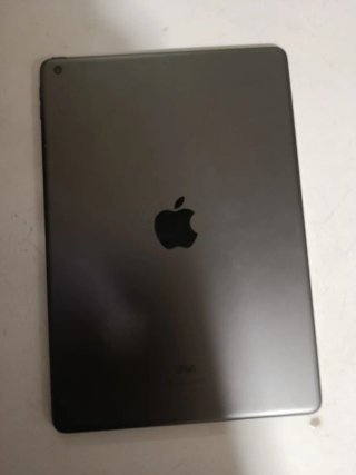 iPad 7ª Gen con funda y teclado