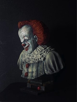 Busto Pennywise Pintado a Mano IT