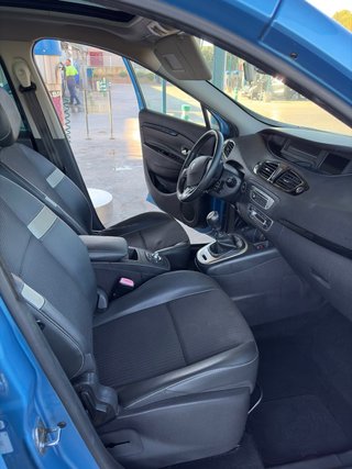 Renault Grand Scenic 2013