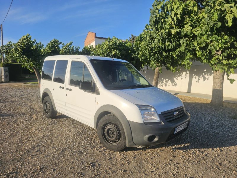 Ford Tourneo Connect 2012 - foto 1