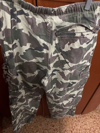 Pantalones Cargo Camuflaje Bershka