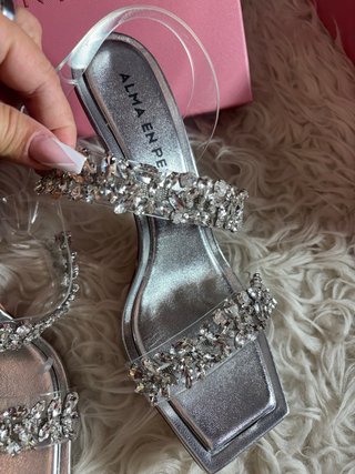 Zapatos de tacón ALMA EN PENA plateados