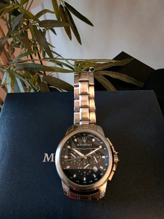 Reloj Maserati Cronógrafo Negro y Plateado