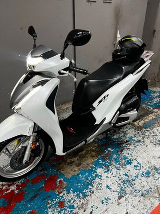Honda SH 125i Scooter Plata/Blanco