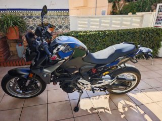 BMW F900R Naked Negra/Plata