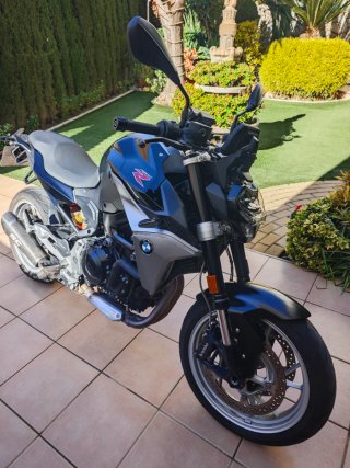 BMW F900R Naked Negra/Plata