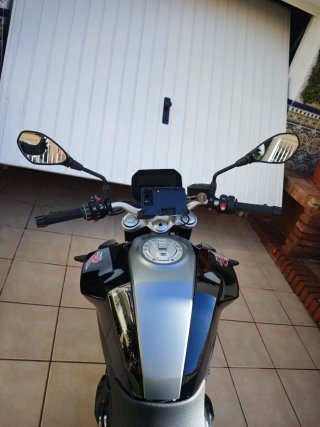 BMW F900R Naked Negra/Plata