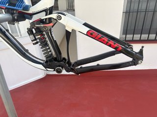 Cuadro Giant Glory 2018 talla L sin amortiguador