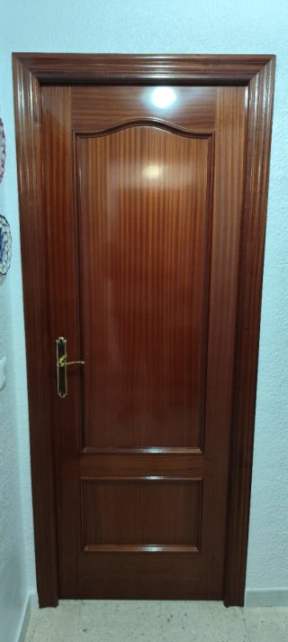 Puertas de paso sapelly.
