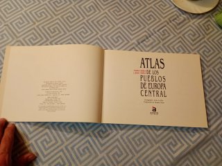 Atlas de los pueblos de Europa central.Andre Selle