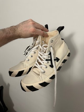 Off-White Vulcanized Zapatillas Altas