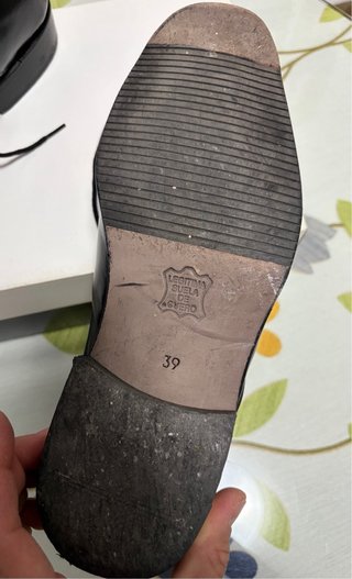Zapatos de piel negros talla 39
