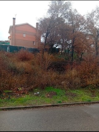 Parcela urbana en Pioz