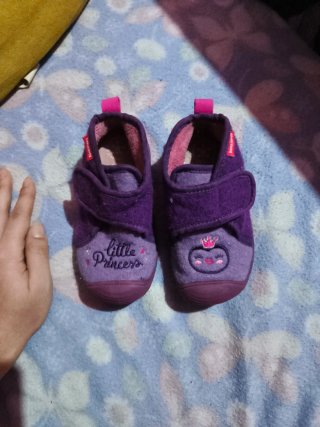 Zapatillas Biomecanics Talla 24 Lila