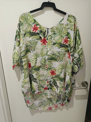 Blusa de verano estampada