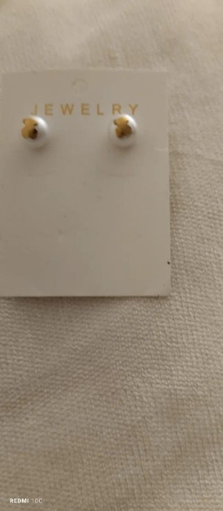 Pendientes perla dorada