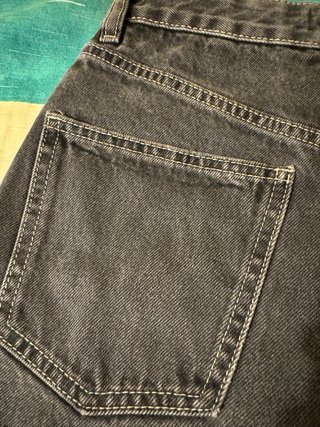 Shorts vaqueros grises desgastados