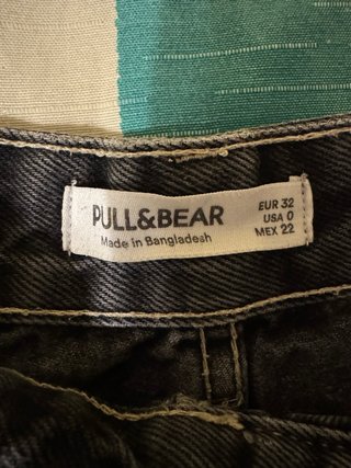 Shorts vaqueros grises desgastados