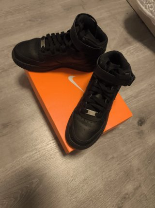 Nike AF1 Bambas Talla 36 Negras