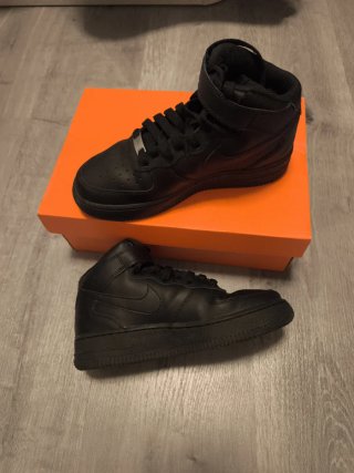 Nike AF1 Bambas Talla 36 Negras