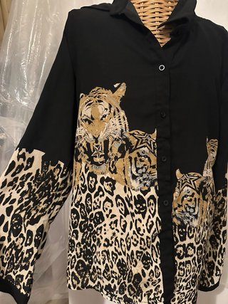 Camicia Paccio con stampa tigre e leopardo