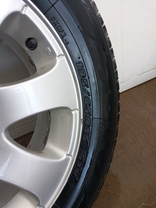 Llantas Originales Peugeot R15 + Neumáticos