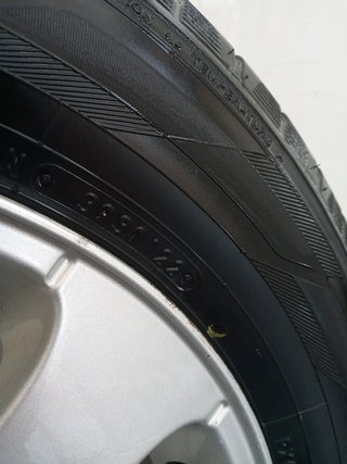 Llantas Originales Peugeot R15 + Neumáticos