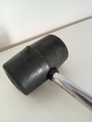 Martillo de goma