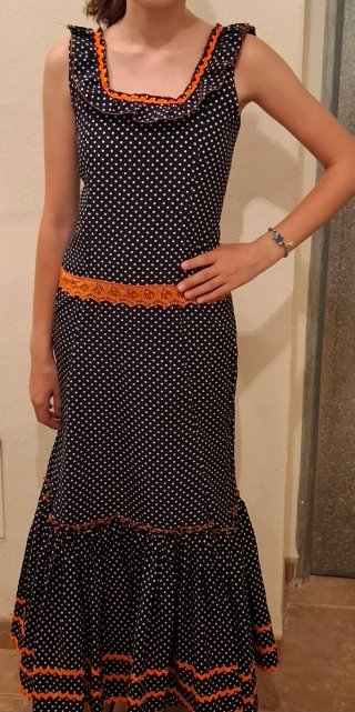 Bata Rociera azul marino con lunares blanco