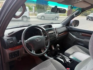 Toyota Land Cruiser 2004