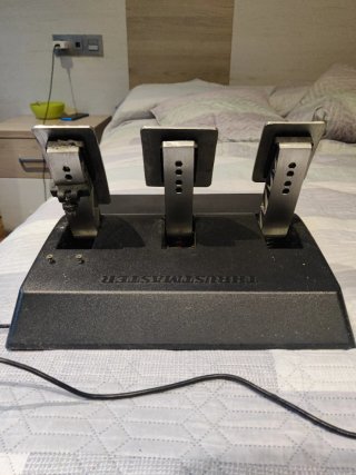 Cammus C5 Volante + Pedalera T3PM + Soporte