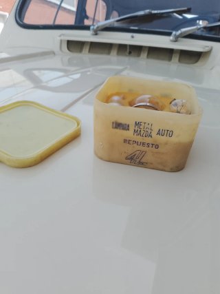 Caja Repuesto Bombillas Renault 4L