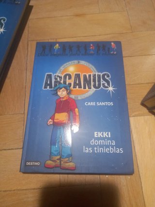 COLECCIÓN DE 11 LIBROS ARCANUS