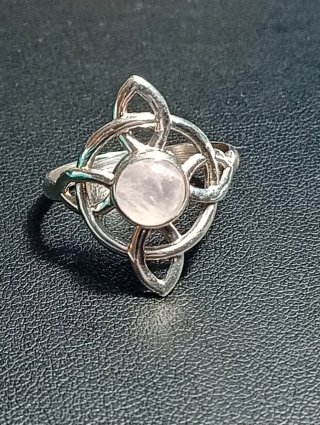 Anillo Plata Ley nudo de bruja cuarzo rosa