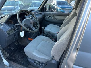 Mitsubishi Montero Corto 4X4
