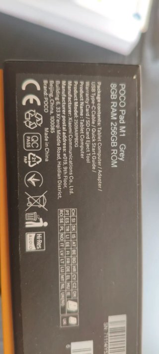Poco Pad M1 con funda