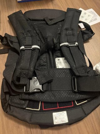 Ergobaby Omni Breeze Preta
