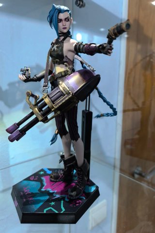 Figura Jinx Hot Toys