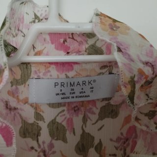 Blusa floral Primark Talla S