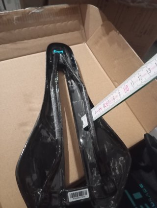 Sillín RYET Carbono 3D Ultraligero 175g