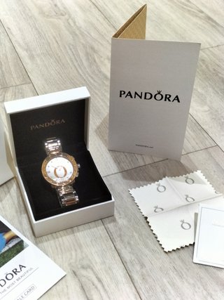 Reloj Pandora Nuevo Oro y Plata