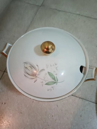 Vajilla porcelana con flor