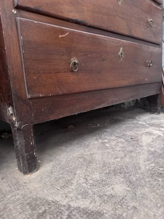 Armario antiguo de madera grande